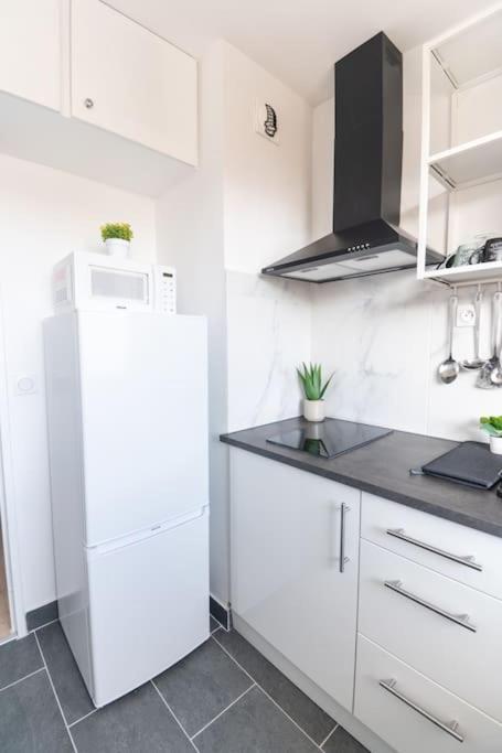 Le Citadin-T1-28M2-Pte Paris M7 Apartment Le Kremlin-Bicetre Exterior photo